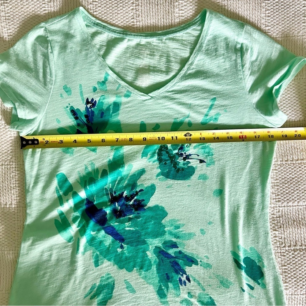 St. John’s Bay T-Shirt Mint Green Women Size M Beachy Sequins - Picture 8 of 8